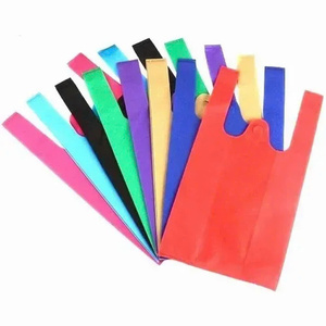 Sac fourre-tout réutilisable en PP non tissé, design T-shirt imprimé personnalisé, élégant et coloré, recyclable, pour courses et cadeaux, vente en gros usine - Product Image 4