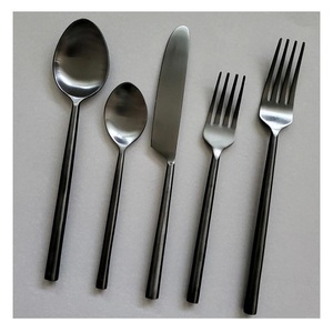 Ensemble de Couverts Rose Doré en Acier Inoxydable 304, Vaisselle de Luxe pour Mariages, Restaurants et Usage Domestique (Couteau, Fourchette, Cuillère) - Prix de Gros - Product Image 4