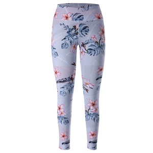 Leggings Deportivos Ever Glow Hot Active Wear, Personalizados con Sublimación Digital, Cintura Alta Elástica, para Yoga y Fitness - Product Image 1