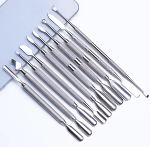 Outil professionnel pour repousser les cuticules des ongles, instrument de manucure en acier inoxydable pour une routine de soin des ongles efficace - Product Image 5