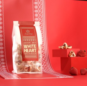 Chocolate de Almendras en Forma de Corazón con Yogur Liofilizado y Productos de Frutas en Caja de Regalo Personalizada de Lujo - Product Image 4