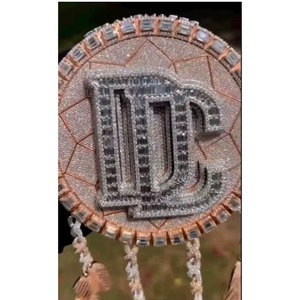 Auténtico Colgante Personalizado con Letra y Pluma, con Moissanita VVS Iced Out, Oro, Certificado GRA, Estilo Cristiano Hip Hop, para Fiesta, Pieza Destacada - Product Image 5