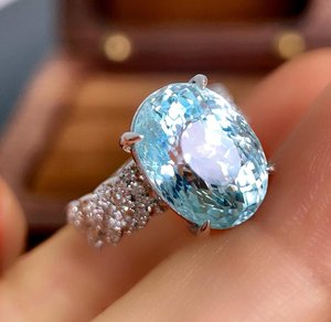 Bague halo en aquamarine Santa Maria faite à la main, or blanc 18 carats, bijoux fins de luxe, cadeau de fiançailles, cadeau de mariage pour femmes - Product Image 5