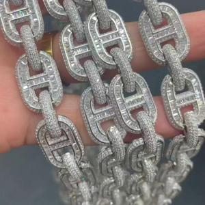 Chaîne cubaine en argent 925 plaqué or de luxe avec moissanite, bijoux de mode hip-hop pour hommes et femmes - Product Image 1