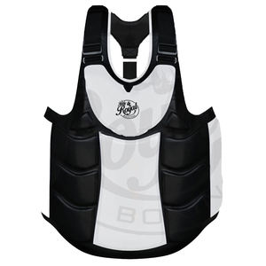 Protector Corporal de Cuero Negro Grueso CH-008 de Royal Boxing, Excelente Protección Deportiva para Entrenamiento de MMA y Boxeo - Product Image 1
