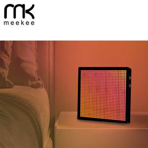 Bureau à écran pixel en treillis à effet d'éclairage fantôme - Product Image 3