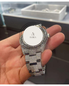 Montre en acier inoxydable robuste et durable avec cadran noir pour homme et femme, idéale pour les mariages et les soirées, en vente pour l'exportation - Product Image 2