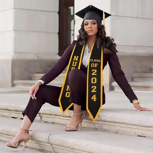 Écharpe et Froncée de Remise de Diplôme Classe de 2026 avec Nom Personnalisé 100% Polyester Accessoires Scolaires Unisexe Adulte - Product Image 6