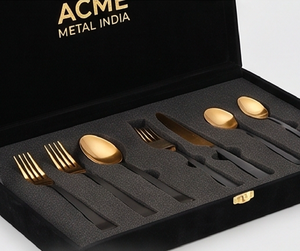 Service de couverts moderne avec tête dorée et manche noir uni, finition soignée, couverts de luxe pour la décoration de table, les banquets de mariage et les hôtels - Product Image 3