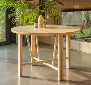 Juego de Mesa de Comedor Redonda Moderna de Madera de Teca Sólida con Acabado Natural y Base de Patas Cruzadas, Sillas de Comedor Tapizadas Contemporáneas - Product Image 2