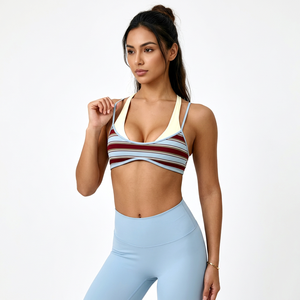 Soutien-gorge de sport à imprimé rayé avec bretelles superposées, design col en U, respirant, extensible, pour femmes - Product Image 2