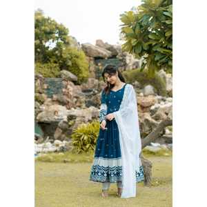 Vestido XS Party Wear Anarkali con hilo elegante y trabajo bordado de secuencia - Product Image 6