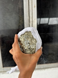 Pirita en Bruto en Clúster, Piedra de Cristal de Forma Irregular, Energía Curativa, Grado Coleccionable de Arte, Espécimen Mineral Natural de Gujarat, India - Product Image 4