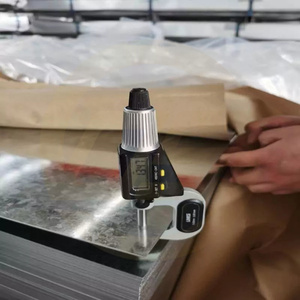 Fabricant de tôles d'acier <span class=keywords><strong>galvanisé</strong></span> laminées à chaud de qualité supérieure, découpe <span class=keywords><strong>sur</strong></span> <span class=keywords><strong>mesure</strong></span>, dimensionnement, soudage, pliage, dureté, angle large, EDM, CNC - Product Image 2