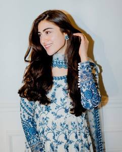 Ensemble de robe longue indienne Readymade et Dupatta, tissu en mousseline de soie avec impression numérique, tenue de fête à coutures complètes pour femmes et filles - Product Image 3