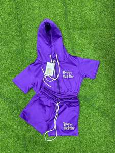Conjunto de camiseta con capucha y pantalones cortos para mujer, de manga corta, con cremallera completa, dos piezas, informal, estilo urbano, para verano, con cintura con cordón ajustable. - Product Image 4