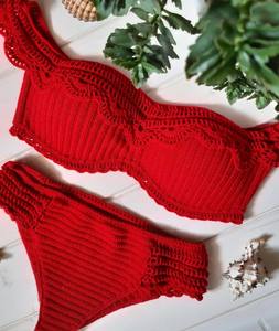 Bikini de Crochet con Volantes: Traje de Baño Balcónette Hecho a Mano - Product Image 3