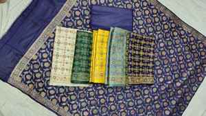 Costume en soie pure Banarasi 3 pièces jaal - Product Image 2