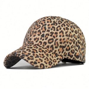 Casquette de baseball tendance en daim végétalien imprimé léopard pour femme, collection Printemps-Été, idéale pour la protection solaire et les activités sportives en extérieur - Product Image 1