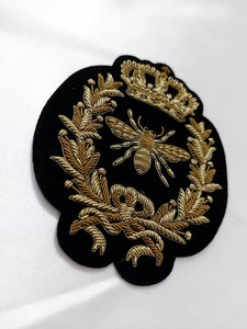 Écusson en velours brodé avec motif couronne, abeille et couronne de lauriers, à coudre sur tissu, pour accessoires vestimentaires - Product Image 4