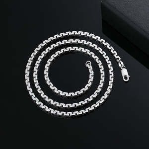 สร้อยคอเงินแท้ประดับเพชรเลี้ยงในห้องปฏิบัติการ สไตล์ฮิปฮอปแบบคิวบันลิงค์สำหรับผู้ชาย น้ำหนัก 35 กรัม - Product Image 3