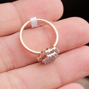 Anillo de Oro Rosa Sólido de 14K con Diamantes Naturales de Corte Brillante en Racimo Hexagonal, Joyería Fina, Memoria Jewels - Product Image 6