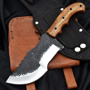 Couteau de chasse et de camping Nordic Forge 1095 en acier, modèle Tracker, avec étui, fabrication artisanale, lame pleine longueur, manche en bois de rose - Product Image 5