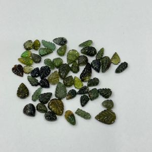 Turmalina Verde Natural con Tallado Floral en Forma de Hoja, Tamaño Libre, Suelta, Calidad AAA, Tallada a Mano en Madagascar, Gema para Joyería Fina, Grado Mayorista - Product Image 3