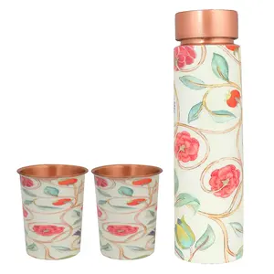 Bouteille d'eau artisanale en cuivre avec deux motifs floraux en verre meena, base couleur crème, fleurs multicolores, ensemble de bouteilles en cuivre - Product Image 1