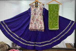 Women <b>Lehenga</b> Choli Set Embroidered Floral Top Purple <b>Skirt</b> Green Dupatta Traditional Indian Pakistani Wedding Wear - Product Image 6