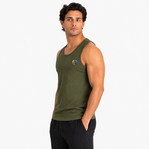 Tissu estival frais pour un confort quotidien avec un débardeur pour homme offrant un soutien doux pour les promenades estivales et les activités sportives. - Product Image 4