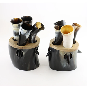 Verres à shot de luxe en corne de buffle polie et durable, support en bois massif, articles de boisson en corne naturelle faits à la main, cadeau d'affaires pour hommes - Product Image 3