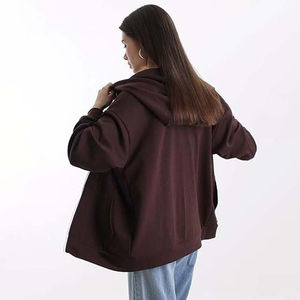 Prix de gros OEM – Nouveaux sweats à capuche zippés pour femmes, style streetwear personnalisé, coupe courte avec poches – Meilleur produit pour femme - Product Image 3