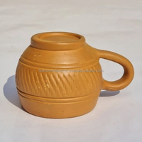 Tasse de style Kulhad en argile indienne avec tasse en terre cuite naturelle au design sculpté complexe pour un plaisir durable et biologique