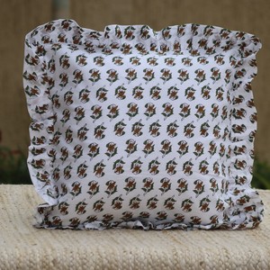 Housse de coussin carrée en coton à volants avec imprimé végétal, style vintage fait main pour la décoration intérieure - Product Image 2