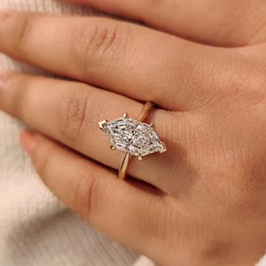 Elegante Anillo de Compromiso con Moissanita Corte Marquesa, Bañado en Oro, Anillo de Promesa para Mujer, Joyería Fina para Boda, Regalo - Product Image 4
