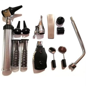 Otoscope de diagnostic de qualité clinique pour l'inspection détaillée du conduit auditif, l'évaluation du tympan et les procédures d'examen médical - Product Image 3