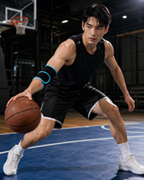 Manchon de coude de compression antidérapant en nylon personnalisé Fermeture velcro Support de bras rembourré pour la boxe sportive-Lavable