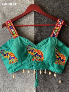 เสื้อแขนกุดผ้าคอตตอนมหัศจรรย์ทันสมัย พร้อมลายปักช้าง ตกแต่งขอบโคดี และลายซิกแซกด้านหลัง จำหน่ายราคาส่ง - Product Image 6
