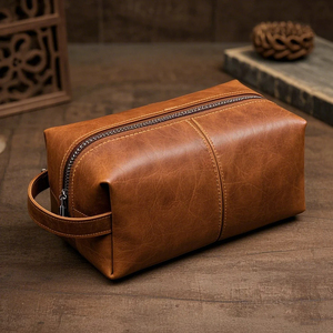 Sacs cosmétiques en cuir légers pour soins personnels, avec fermeture éclair, portables, pour produits de beauté, prix de gros, sacs cosmétiques en cuir personnalisés - Product Image 5
