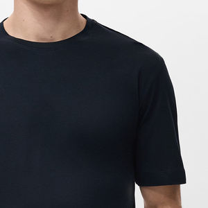 Precio de Fábrica para Compradores al por Mayor: Camiseta Básica Versátil para Hombre con Diseño de Logotipo Personalizable en Color Sólido 2026 - Product Image 4