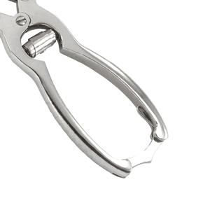 Coupe-ongles en acier inoxydable, forme biseautée, pointe acérée, durable, pour adultes, style simple, fabriqué au Pakistan - Product Image 5