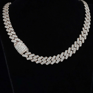 Collier en argent sterling 925 plaqué or rose, avec maillons cubains glacés de 20 mm, serti de moissanite taille brillant, qualité supérieure, personnalisable - Product Image 5