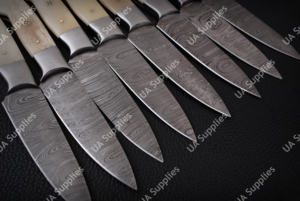 Couteaux à steak en acier Damas faits à la main UA Supplies, ultra-affûtés, manche ergonomique en os de chameau, design moderne, finition brossée - Product Image 4