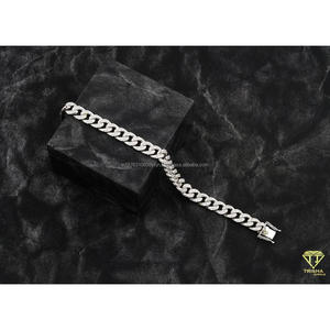 Bracelet cubain exclusif serti de pierres, avec des pierres de moissanite VVS étincelantes, bijoux de luxe pour hommes et femmes - Product Image 2
