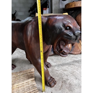 Escultura de Tigre Tallada a Mano en Madera Color Roble, Estatua Decorativa - Product Image 2