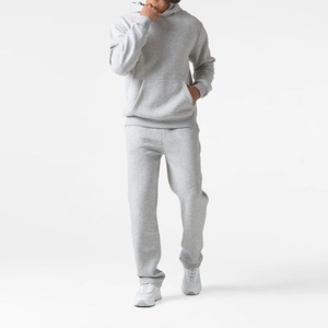 Conjunto de Sudadera con Capucha para Hombre, Corte Regular, Color Negro Lavado, Algodón French Terry, Diseño Casual con Bolsillos, Ecológico - Product Image 3