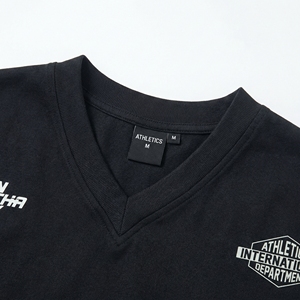 T-shirt de performance en maille noire et vert fluo avec superposition en maille, vente en gros |   Vêtements de sport et streetwear |   Fabricant de vêtements de sport OEM - Product Image 3