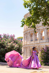 Elegante Vestido de Seda Satinada con Cola Larga para Sesión de Fotos, Atuendo de Lujo para Vacaciones, Vestido para Sesión de Fotos en el Coliseo de Roma - Product Image 5