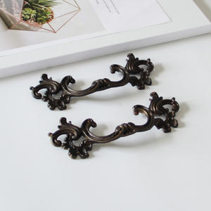Poignée de meuble en alliage de zinc bronze antique, motif festonné, style européen vintage, pour tiroirs de cuisine et salle de bain - Product Image 2